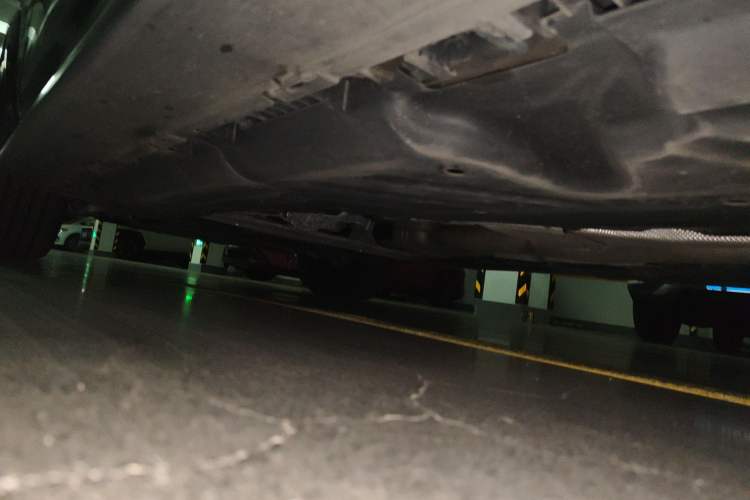 Used Mercedes-Benz GLS  Chassis Rear Left