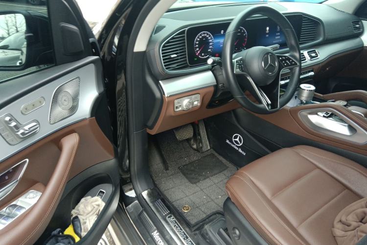 Used Mercedes-Benz GLS 2024 GLS 450 4MATIC Dynamic Edition Driver Seat