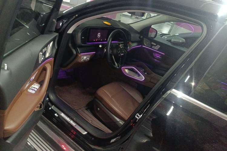 Used Mercedes-Benz GLS 2024 GLS 450 4MATIC Dynamic Edition Driver Seat