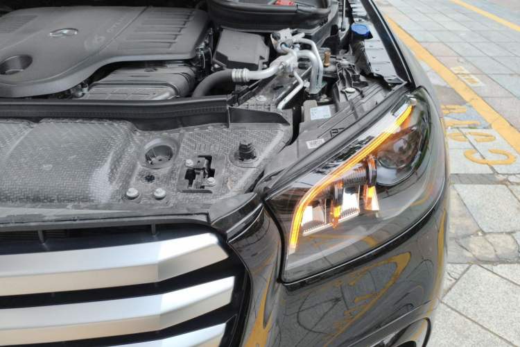 Used Mercedes-Benz GLS 2024 GLS 450 4MATIC Stylish Model Engine Bay Left