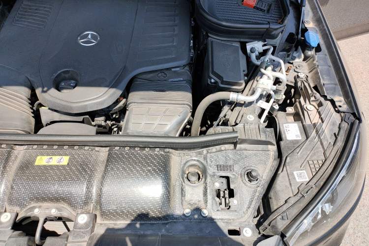 Used Mercedes-Benz GLS 2024 GLS 450 4MATIC Stylish Model Engine Bay Left