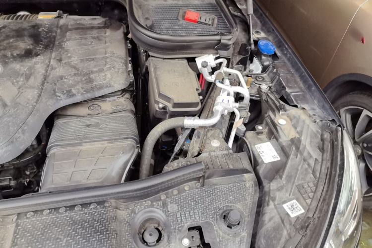 Used Mercedes-Benz GLS 2024 GLS 450 4MATIC Stylish Model Engine Bay Left