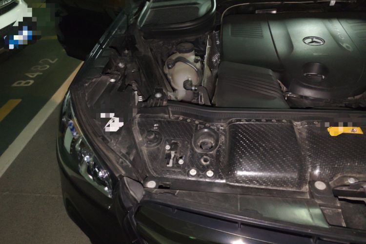Used Mercedes-Benz GLS  Engine Bay Right