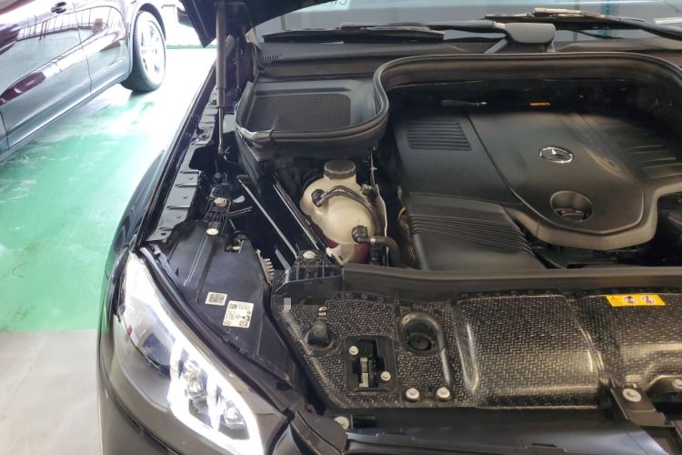 Used Mercedes-Benz GLS 2024 GLS 450 4MATIC Luxury Model Engine Bay Right