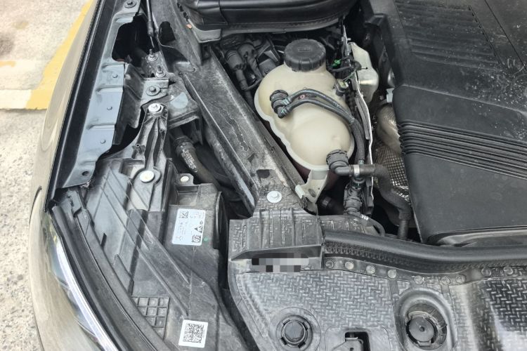 Used Mercedes-Benz GLS 2024 GLS 400 4MATIC Engine Bay Right