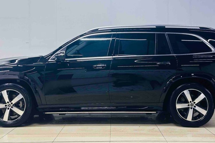 Used Mercedes-Benz GLS 2024 GLS 400 4MATIC Exterior 2
