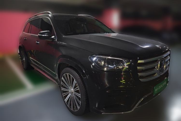 Used Mercedes-Benz GLS 2024 GLS 450 4MATIC Stylish Model Front Right 45 Deg