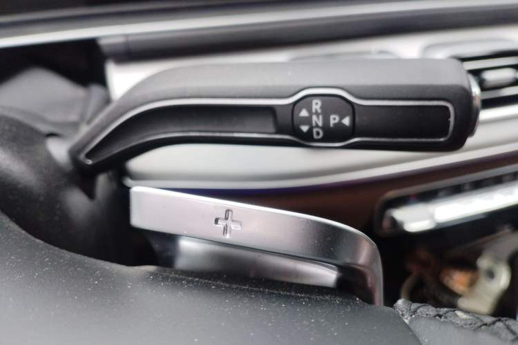 Used Mercedes-Benz GLS 2024 GLS 450 4MATIC Dynamic Edition Gear Lever