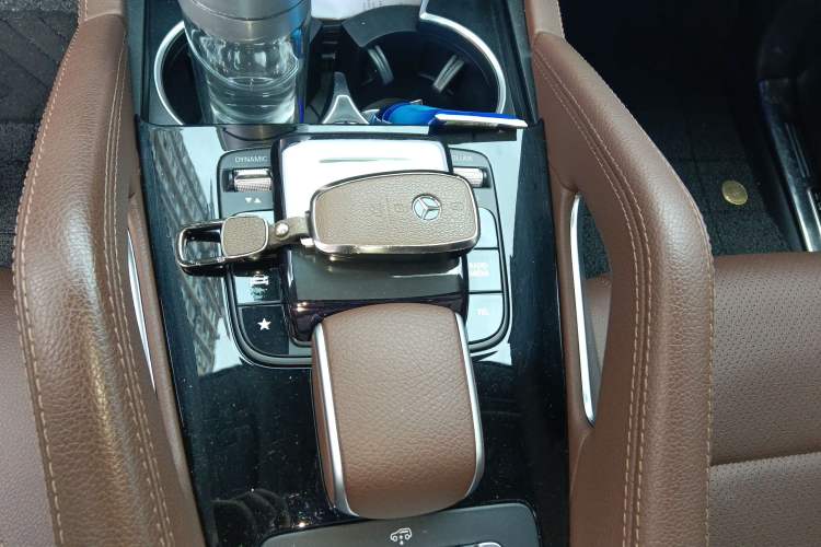 Used Mercedes-Benz GLS 2024 GLS 450 4MATIC Dynamic Edition Gear Lever