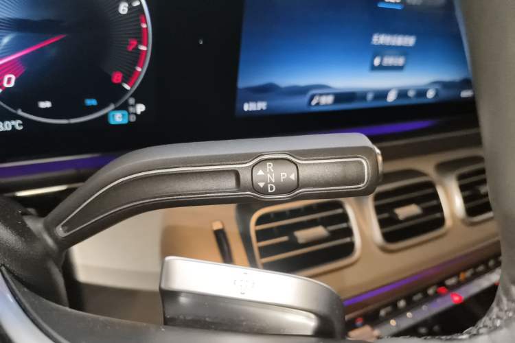 Used Mercedes-Benz GLS 2024 GLS 400 4MATIC Gear Lever