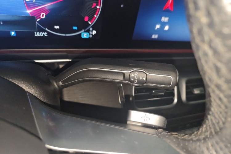 Used Mercedes-Benz GLS 2024 GLS 450 4MATIC Stylish Model Gear Lever