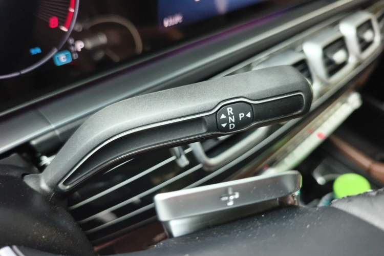Used Mercedes-Benz GLS 2024 GLS 400 4MATIC Gear Lever
