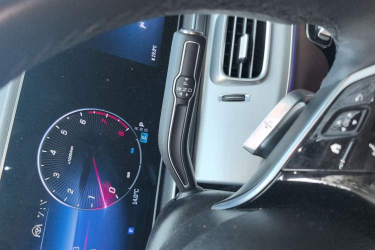 Used Mercedes-Benz GLS 2024 GLS 400 4MATIC Gear Lever