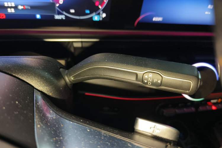 Used Mercedes-Benz GLS 2024 GLS 450 4MATIC Stylish Model Gear Lever