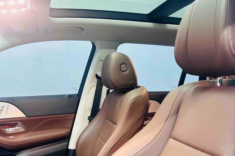 Used Mercedes-Benz GLS 2024 GLS 400 4MATIC Interior 11