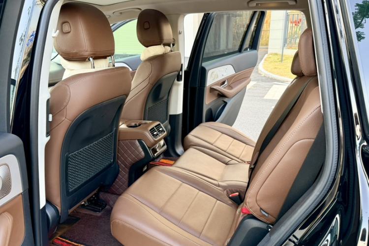 Used Mercedes-Benz GLS 2024 GLS 400 4MATIC Interior 2