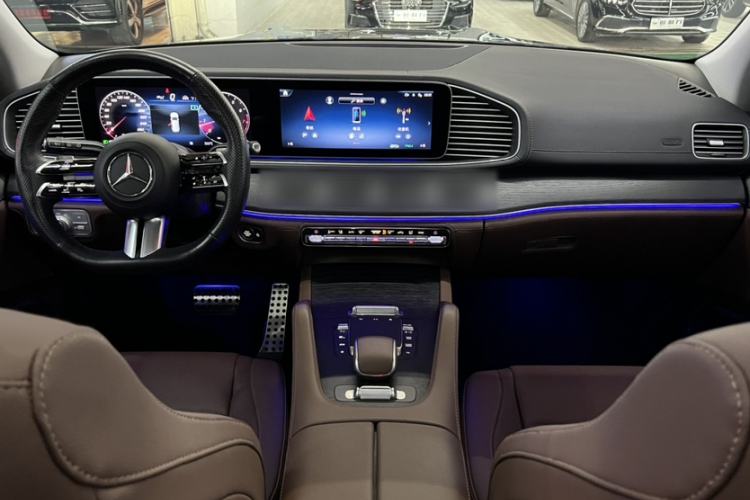 Used Mercedes-Benz GLS 2024 GLS 450 4MATIC Stylish Model Interior 2