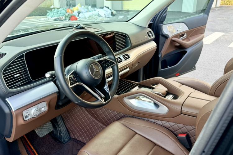 Used Mercedes-Benz GLS 2024 GLS 400 4MATIC Interior 7