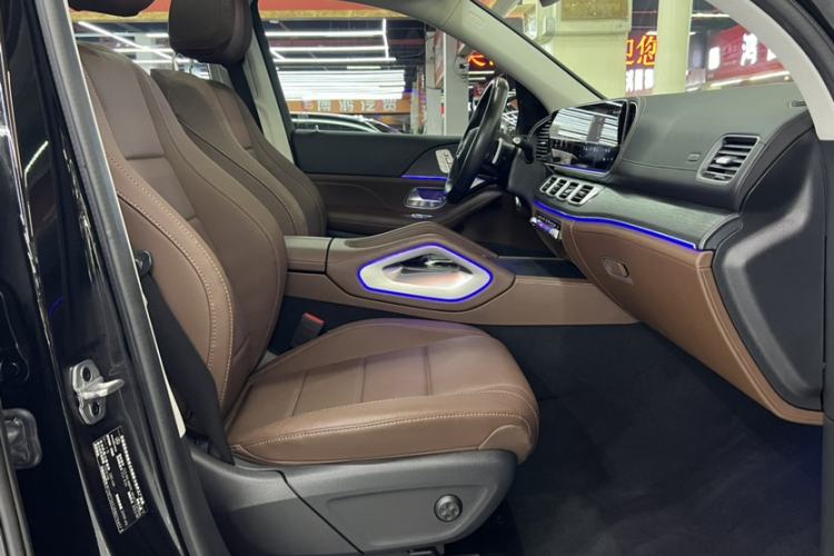 Used Mercedes-Benz GLS 2024 GLS 450 4MATIC Stylish Model Interior 7
