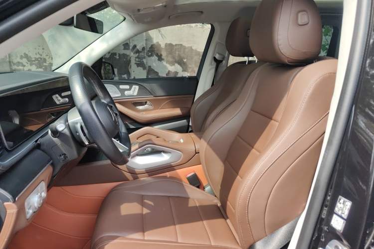 Used Mercedes-Benz GLS 2024 GLS 450 4MATIC Stylish Model Left Front Seat