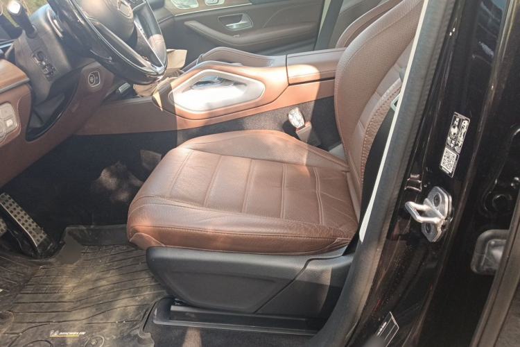 Used Mercedes-Benz GLS 2024 GLS 450 4MATIC Luxury Model Left Front Seat
