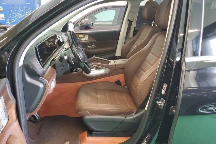 Used Mercedes-Benz GLS 2024 GLS 450 4MATIC Luxury Model Left Front Seat