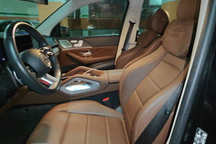 Used Mercedes-Benz GLS 2024 GLS 450 4MATIC Stylish Model Left Front Seat