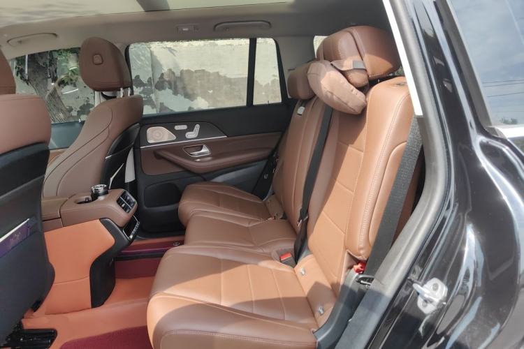 Used Mercedes-Benz GLS 2024 GLS 450 4MATIC Stylish Model Left Rear Seat