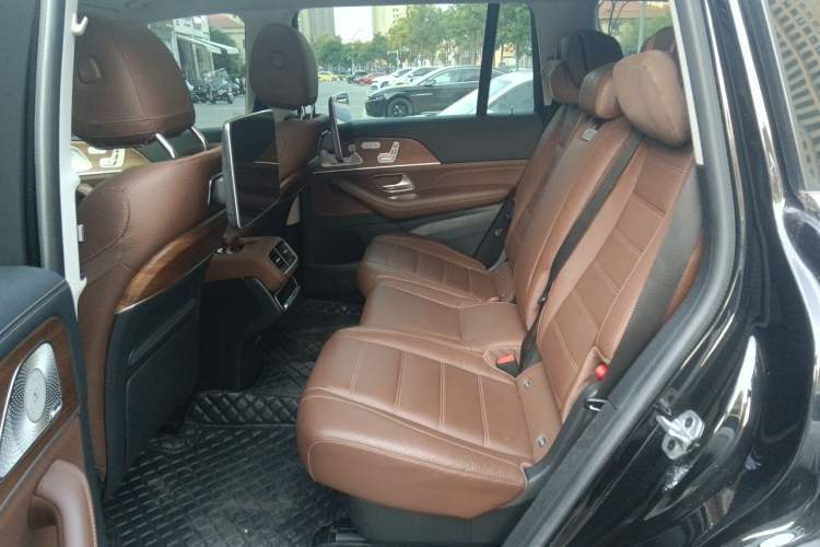 Used Mercedes-Benz GLS 2024 GLS 450 4MATIC Luxury Model Left Rear Seat