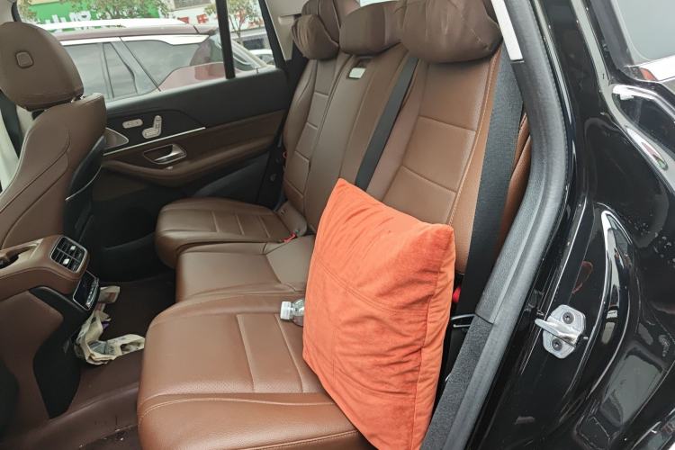 Used Mercedes-Benz GLS 2024 GLS 450 4MATIC Stylish Model Left Rear Seat
