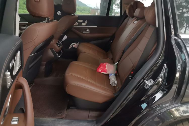 Used Mercedes-Benz GLS 2024 GLS 450 4MATIC Stylish Model Left Rear Seat