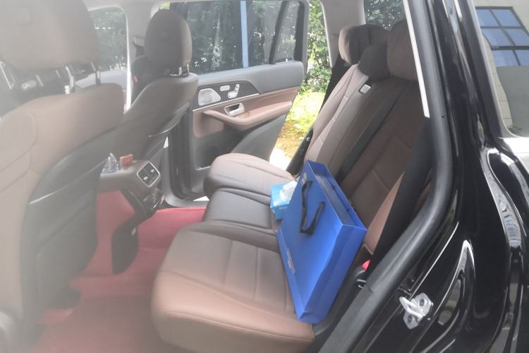 Used Mercedes-Benz GLS 2024 GLS 450 4MATIC Stylish Model Left Rear Seat