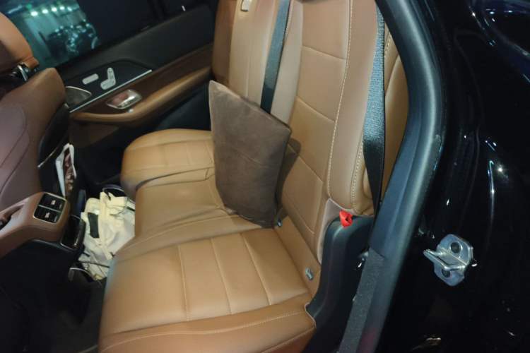 Used Mercedes-Benz GLS 2024 GLS 450 4MATIC Stylish Model Left Rear Seat