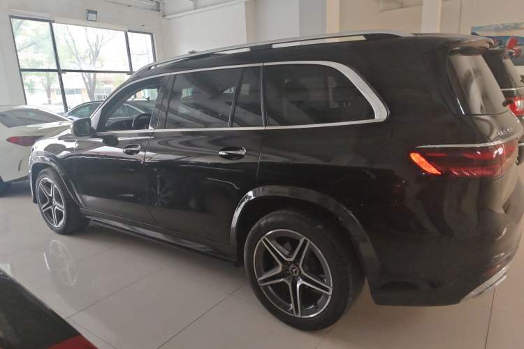 Used Mercedes-Benz GLS 2024 GLS 450 4MATIC Stylish Model Left Side