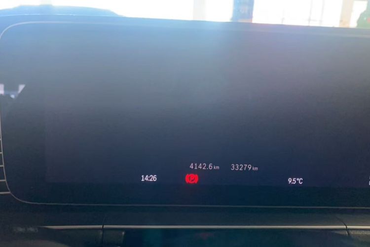 Used Mercedes-Benz GLS 2024 GLS 400 4MATIC Odometer Close Up