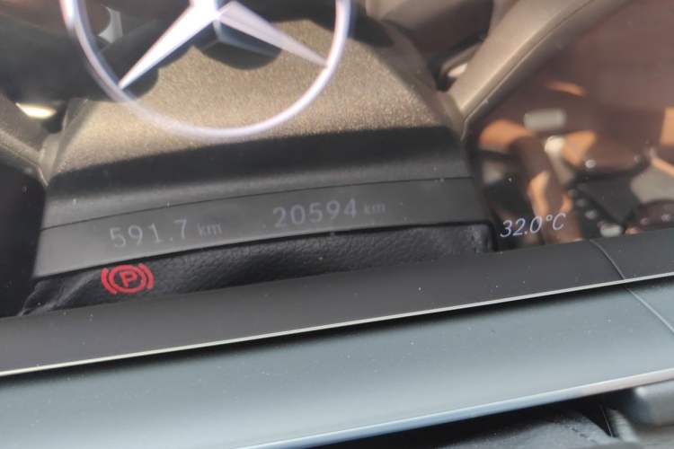 Used Mercedes-Benz GLS 2024 GLS 450 4MATIC Stylish Model Odometer Close Up