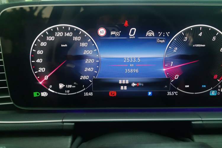 Used Mercedes-Benz GLS 2024 GLS 450 4MATIC Stylish Model Odometer Close Up