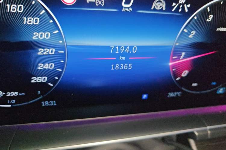 Used Mercedes-Benz GLS 2024 GLS 450 4MATIC Stylish Model Odometer Close Up