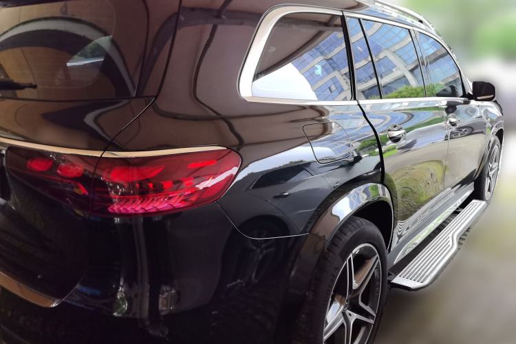 Used Mercedes-Benz GLS 2024 GLS 450 4MATIC Stylish Model Rear Right 45 Deg