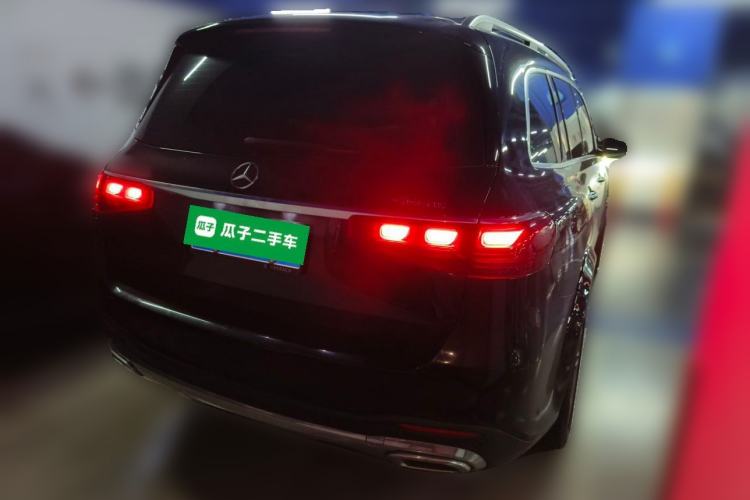 Used Mercedes-Benz GLS 2024 GLS 450 4MATIC Stylish Model Rear Right 45 Deg