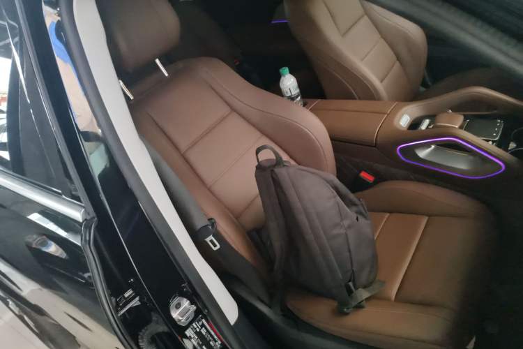 Used Mercedes-Benz GLS 2024 GLS 400 4MATIC Right Front Seat