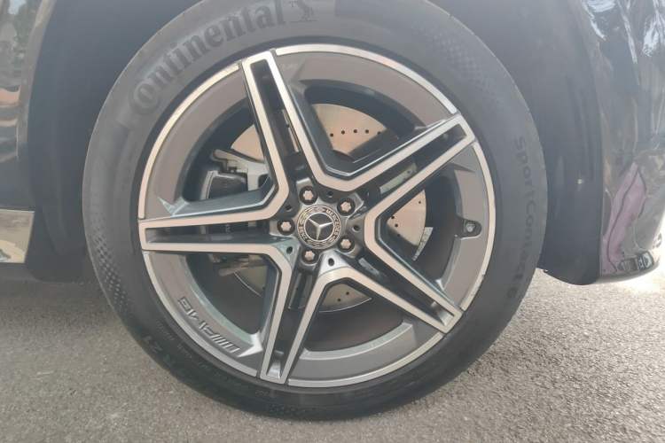 Used Mercedes-Benz GLS 2024 GLS 450 4MATIC Stylish Model Right Front Wheel Hub
