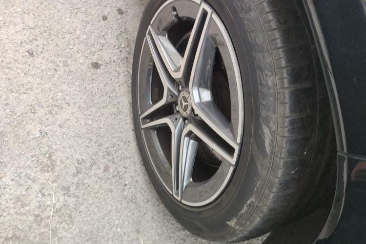 Used Mercedes-Benz GLS 2024 GLS 450 4MATIC Stylish Model Right Front Wheel Hub
