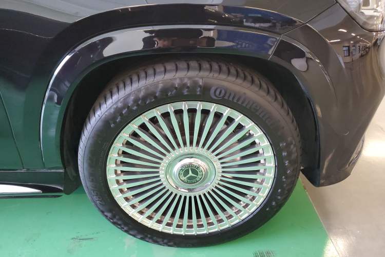 Used Mercedes-Benz GLS 2024 GLS 450 4MATIC Luxury Model Right Front Wheel Hub