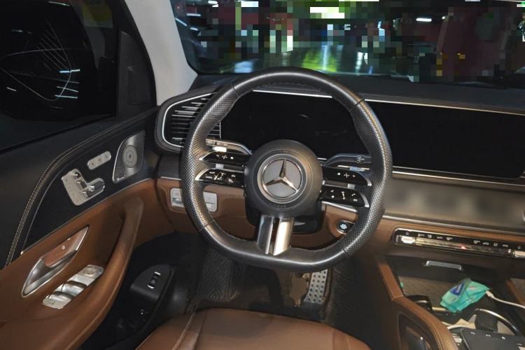 Used Mercedes-Benz GLS 2024 GLS 450 4MATIC Stylish Model Steering Wheel