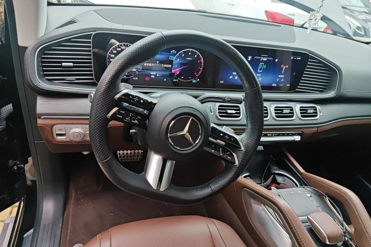 Used Mercedes-Benz GLS 2024 GLS 450 4MATIC Stylish Model Steering Wheel
