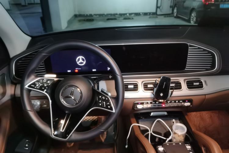 Used Mercedes-Benz GLS 2024 GLS 450 4MATIC Dynamic Edition Steering Wheel