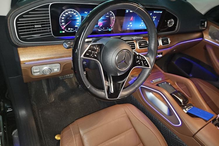Used Mercedes-Benz GLS 2024 GLS 450 4MATIC Luxury Model Steering Wheel