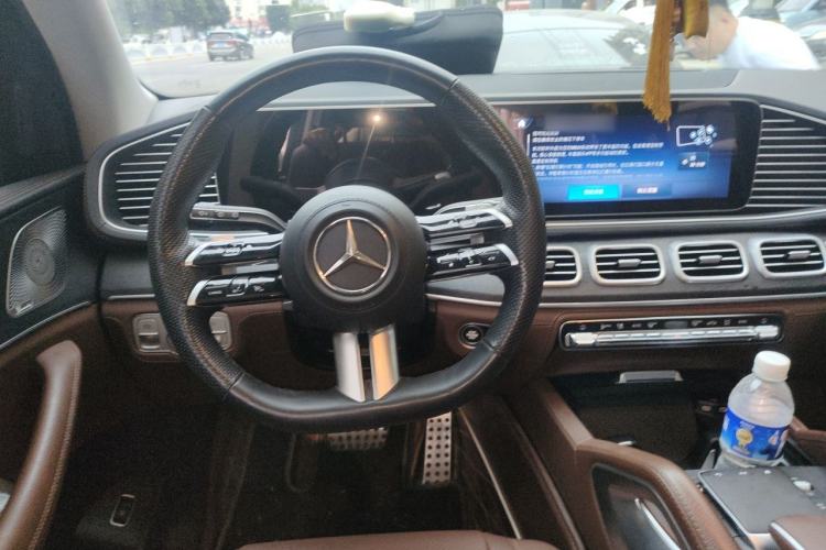 Used Mercedes-Benz GLS 2024 GLS 450 4MATIC Stylish Model Steering Wheel