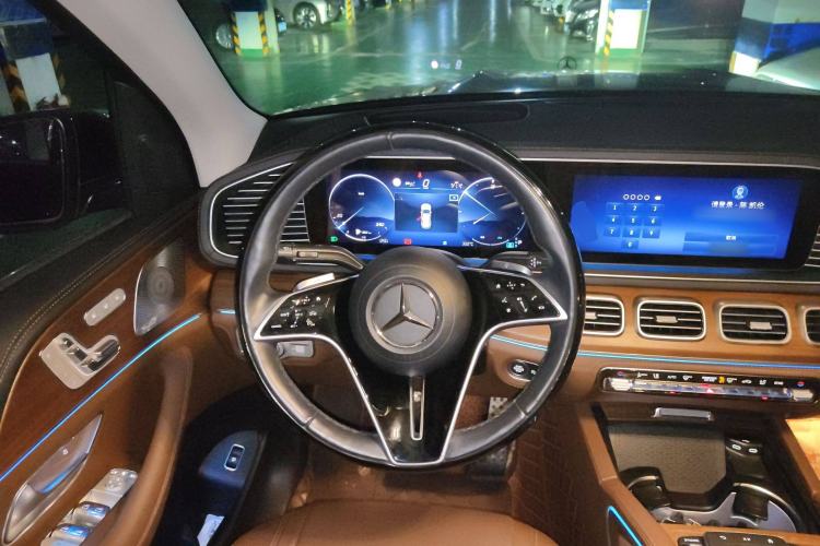 Used Mercedes-Benz GLS 2024 GLS 450 4MATIC Luxury Model Steering Wheel